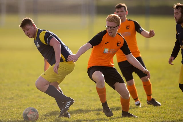 Pelham (blue & yellow) v AFC Farlington. Picture by Keith Woodland