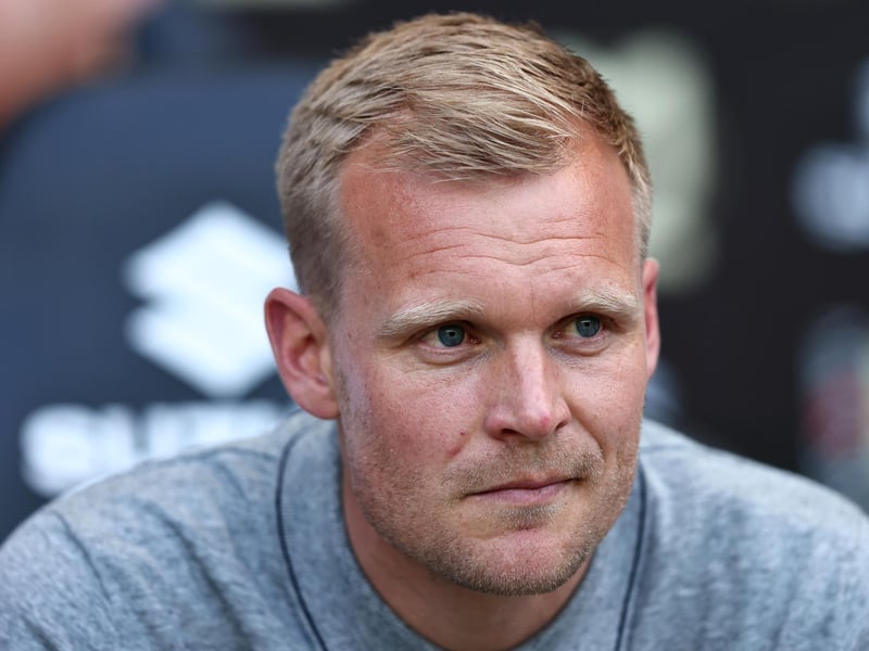 Mainning remained the favourite for a fourth consecutive day as the clock ticked towards the two-week mark since Cowley’s departure. After declaring his interest at the job two-days prior, Foster became second favourite at 3/1 with a return to Fratton Park on the cards.