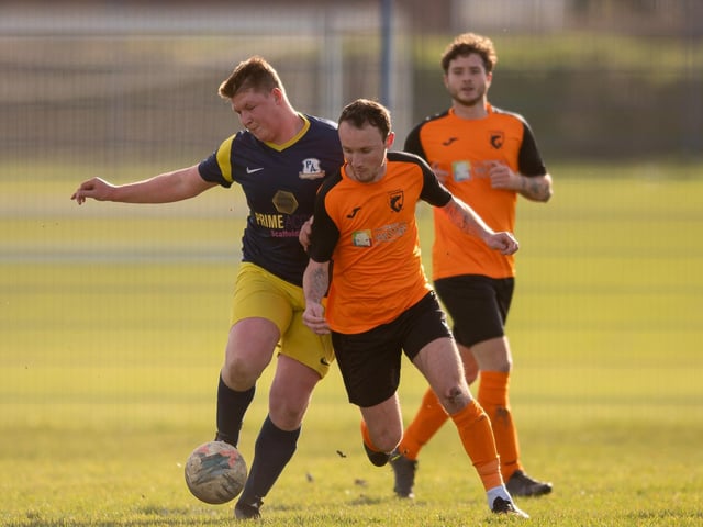 Pelham (blue & yellow) v AFC Farlington. Picture by Keith Woodland