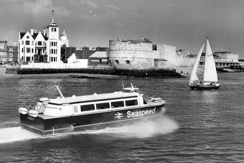 Seaspeed hovercraft passing the Round Tower, Portsmouth, 1972. The News PP4823
