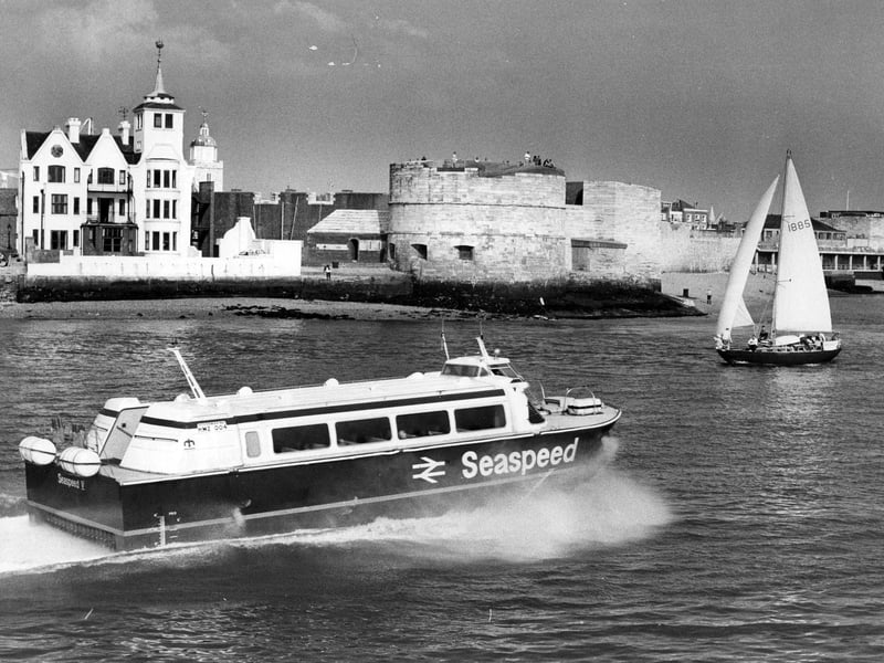 Seaspeed hovercraft passing the Round Tower, Portsmouth, 1972. The News PP4823