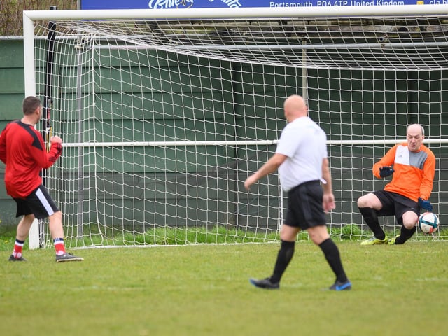 Action from the Jon Gittens memorial charity match between a team of former Fareham Town players and a side of ex-Pompey and Southampton professionals. Picture: Keith Woodland (160421-459)