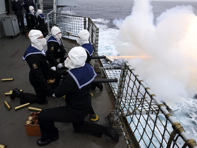 The crew of HMS Queen Elizabeth carried out a 21 Gun Salute to mark the Proclamation of His Majesty King Charlies III.