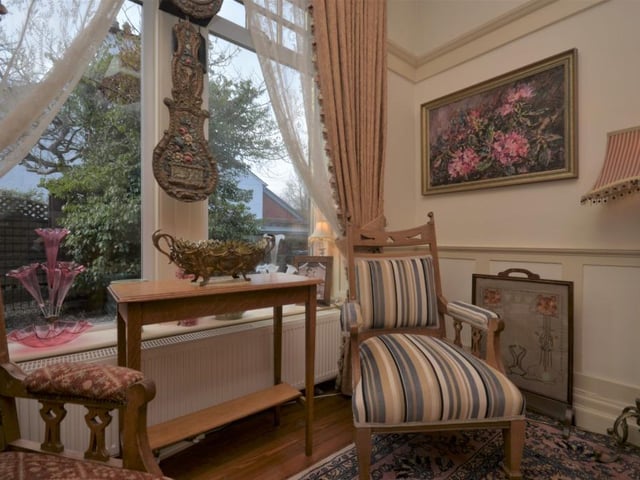 Drawing room.