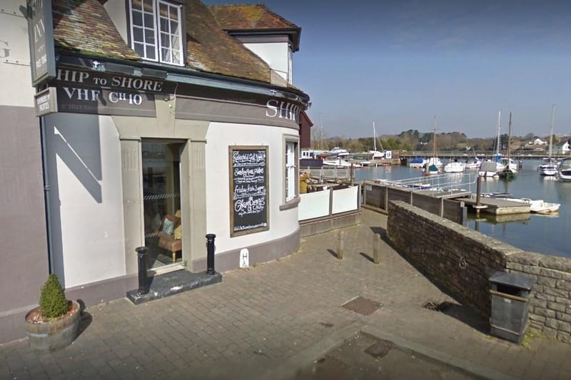 The Ship Inn is a premium pub, bar, and restaurant centrally located in the heart of the picturesque town of Lymington. The perfect spot for a memorable lunch.