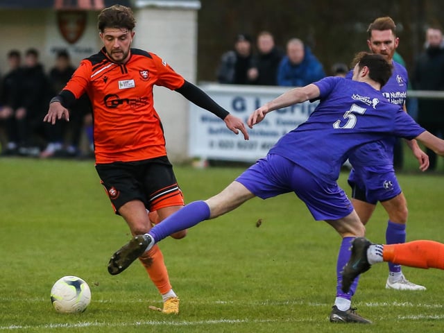 James Cowan in action against Stoneham. Picture by Nathan Lipsham