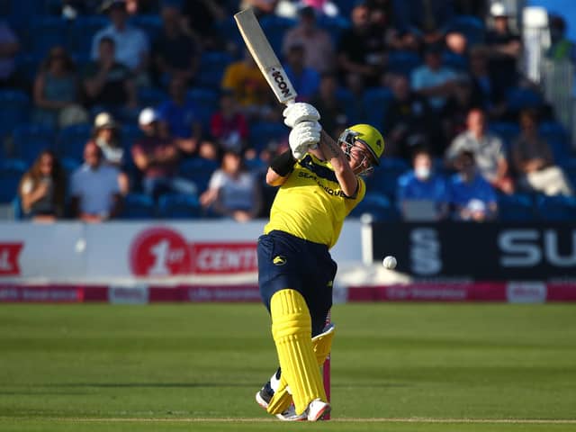 D'Arcy Short smashed Hampshire's fastest ever T20 half-century as they rattled up 187 runs in just 13 overs. Photo by Charlie Crowhurst/Getty Images.