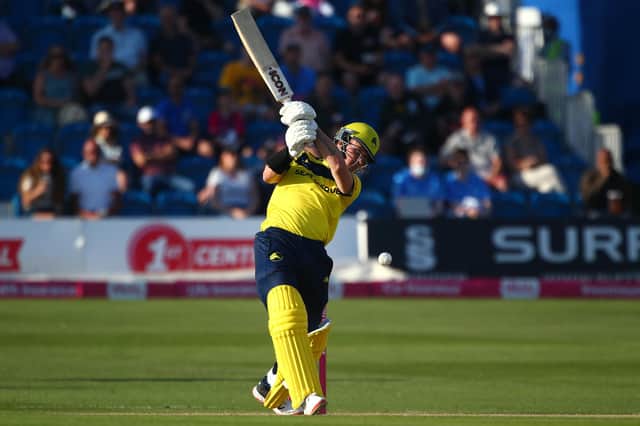 D'Arcy Short smashed Hampshire's fastest ever T20 half-century as they rattled up 187 runs in just 13 overs. Photo by Charlie Crowhurst/Getty Images.