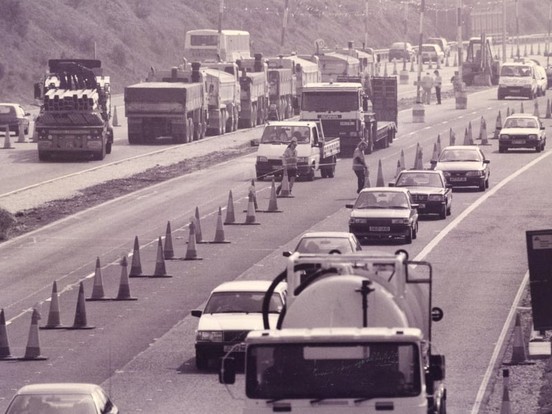 Roadworks continue between Hilsea and Fareham junction on the M27 in July 1995. The News PP4079