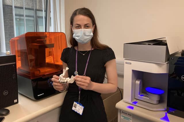 Portsmouth Hospitals University NHS Trust has welcomed its first 3D printer in its maxillofacial department. Prosthetist Anna Veli
