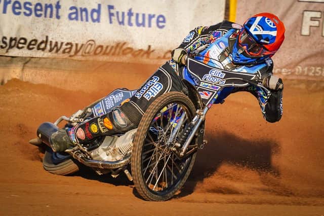 Chad Wirtzfeld in action for Wightlink Warriors last night. Picture: Ian Groves (Sportography).