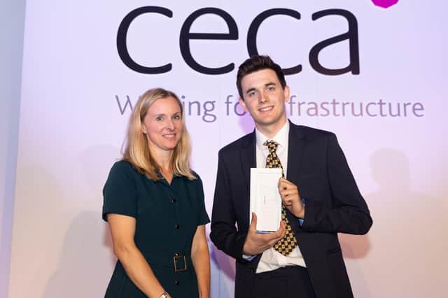 Samantha Barratt, CECA Southern Chair, presents Dan Townsend with his award