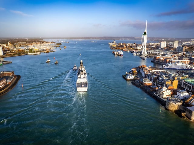 HMS Dauntless arriving back into Portsmouth.

Pictured - HMS Dauntless 

Photo by Alex Shute