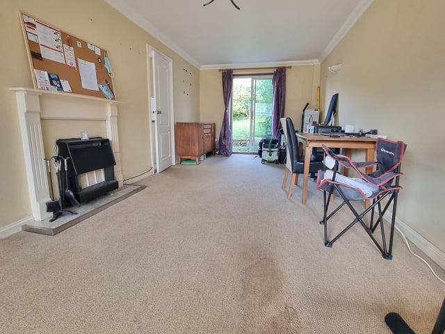 57 Courtmount Grove, guide price £300,000