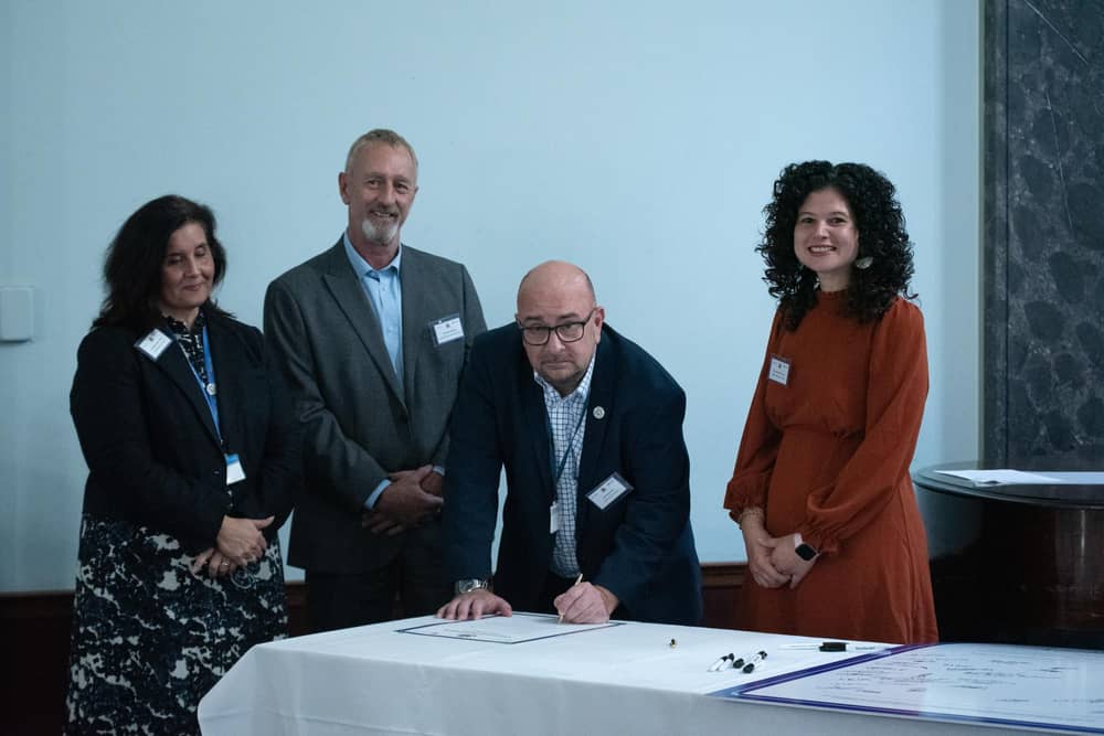 Signing by the signatories