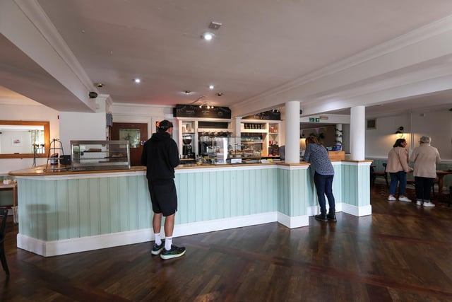 The Vine reopens in Stoke Road, Gosport, after a change of ownership Picture: Chris  Moorhouse (241024-16)