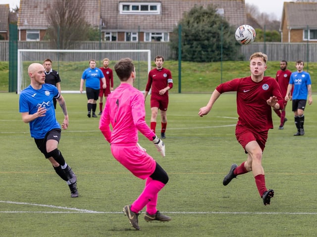 Burrfields (maroon) v Pompey Dynamos. Picture: Mike Cooter