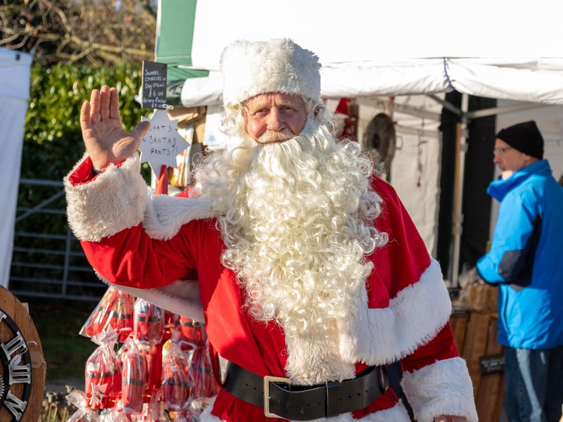 The Emsworth Christmas Festival was held this weekend, with live music, fun fair and various vendors selling Christmas gifts. Father Christmas made an appearance to wow the children.
