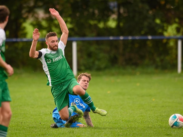 Paulsgrove (blue) v Moneyfields. Picture: Keith Woodland