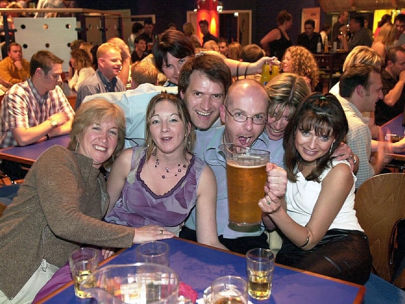This is what a night out at Jongleurs in Gunwharf Quays looked like in the 00s.