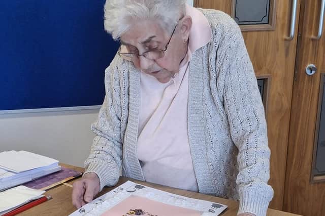 Residents signed her card
