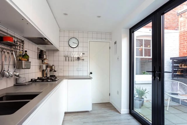 The listing says: "This delightful property has recently undergone a thorough refurbishment, which has transformed the interior and further enhanced the ‘day to day' practicality – a perfect house for everyday City living."