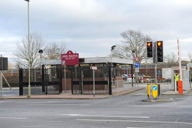 04/02/15  

The west gate at HMS Sultan in Gosport.
Picture: Ian Hargreaves (150176-3)