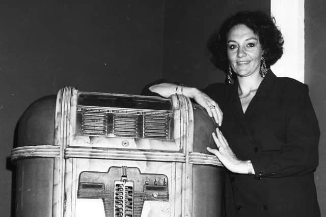 Remember these big old things? A jukebox in an unidentified Portsmouth Pub in August 1989. Picture: The News PP3663