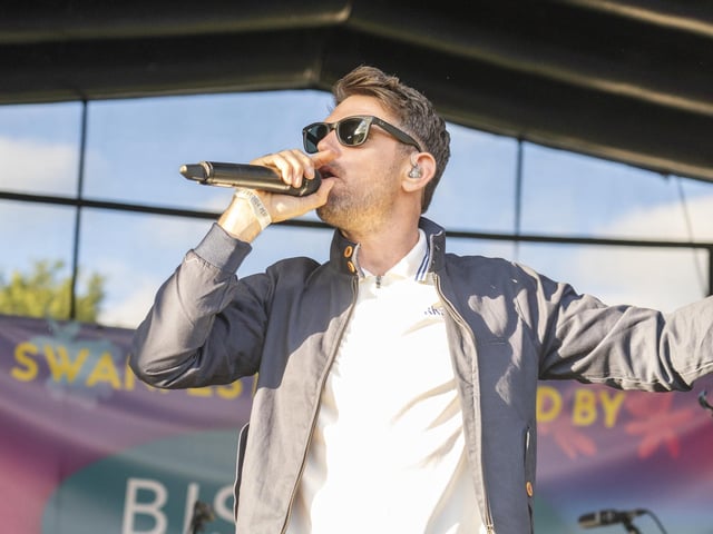 Scouting for Girls at Swanfest 2024