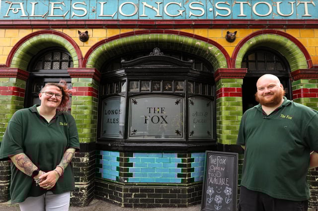 New publicans Bev and Phil Mitchell, The Fox Tavern, North Cross St, Gosport. Picture: Chris Moorhouse (jpns 030721-43)
