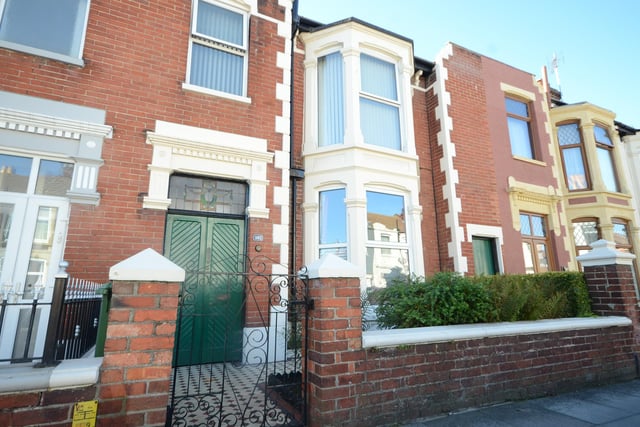 Chichester Road, Portsmouth. Two bedroom first floor flat. Leasehold £179,995.