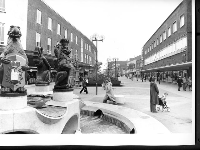 Looking up Arundel Street from Commercial Road Precinct, 1980. The News PP5426