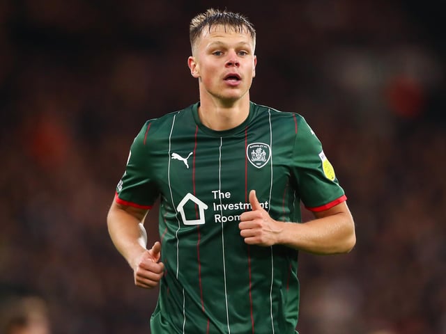 (Centre-back - Barnsley): Pace: 43; Shooting: 34; Passing: 45; Dribbling: 50; Defending: 69; Physicality: 77.