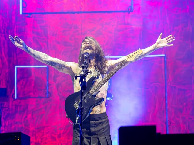 Pictured - Biffy ClyroPhotos by Alex Shute