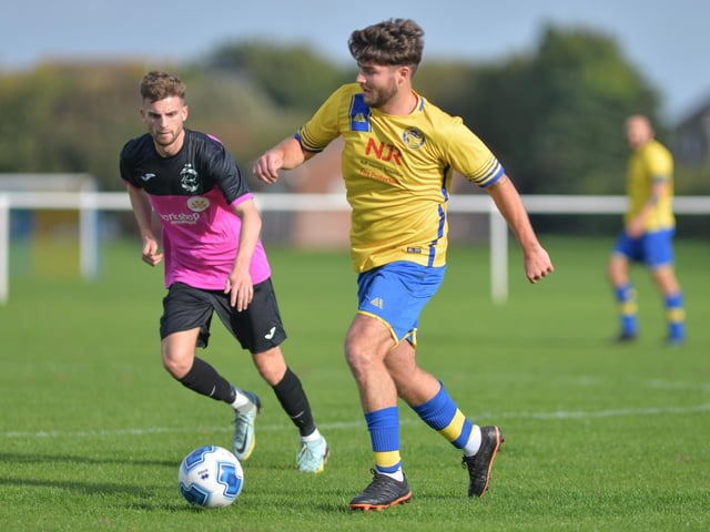 Meon (yellow) v Harvest. Picture by Martyn White