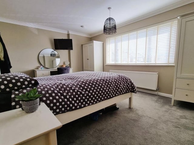 This property is on the market for £650,000 and it is being sold with Town & Country Southern.