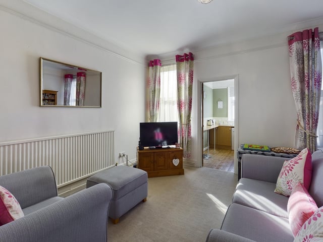 Chichester Road, Portsmouth. Two bedroom first floor flat. Leasehold £179,995.