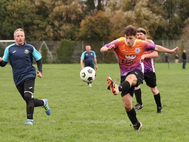 Fundraising (blue) v King George Rovers. Picture by Kevin Shipp