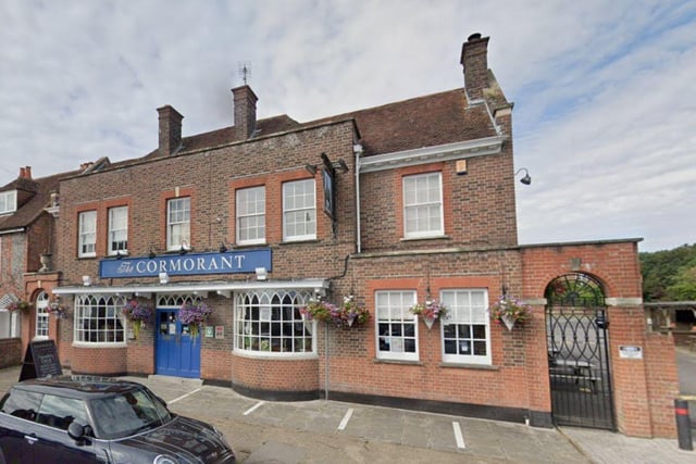 Portchester Castle is a beautiful place to visit. When finished walking around the ruins and taking in the views of the Solent, there is a popular pub just around the corner. The Comorant on Castle Street has a rating of 4 from 574 reviews on TripAdvisor.