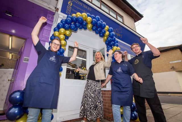 Grand opening of Hooper Milkshake and Sandwich bar, Gosport on Monday 3rd October 2022
Pictured: Staff Ryan Booth, Emma Hathaway and owner, Christopher Hooper opening the shop with MP Caroline Dinenage