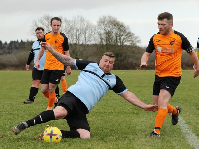 AFC Farlington (orange/black) v AFC Prospect Farm Rangers. Picture by Kevin Shipp