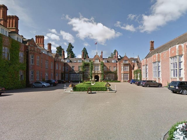 Tylney Hall Hotel & Gardens, Hook, is a fantastic place to visit if you get the chance to - especially if you are going to try the afternoon tea which is sought after.