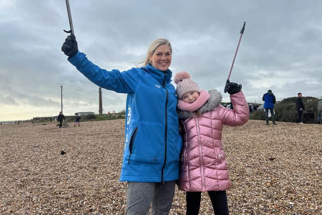Bianca Carr, founder of the Final Straw Foundation, and Billie Harris, who set up the day's beach clean.