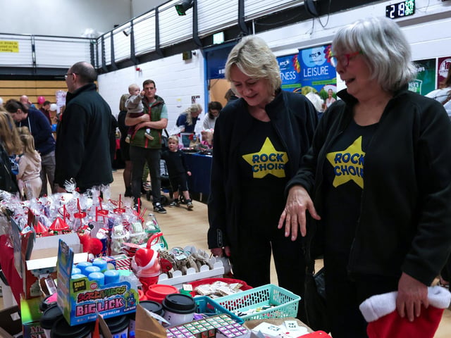 Families headed to Horndean Technology College on Saturday, November 16 to enjoy a festive afternoon at the Christmas Fayre.  Picture: Chris  Moorhouse (161124-54)