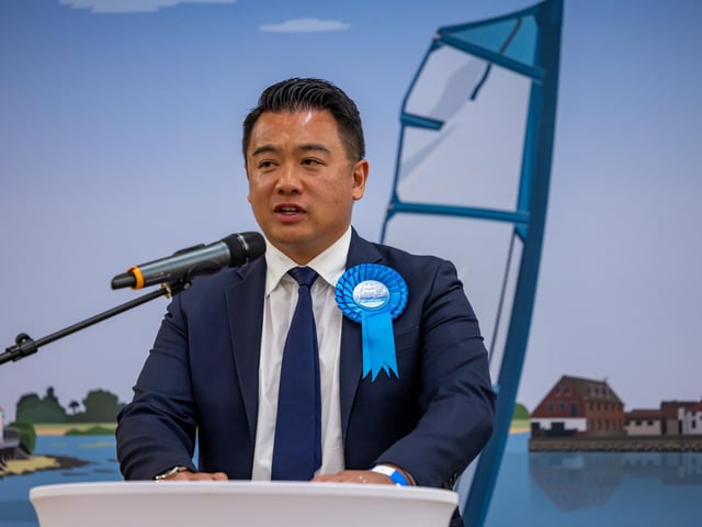 Alan Mak, Conservative MP for Havant, voted in favour of the Conservative motion to annul the Government’s cuts to winter fuel payments