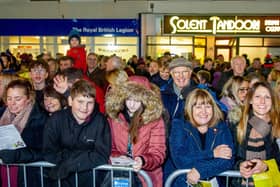 Christmas lights at the High street, Lee-on-the-Solent in 2019. 

Pictured: Crowds of people enjoying the event.

Picture: Habibur Rahman