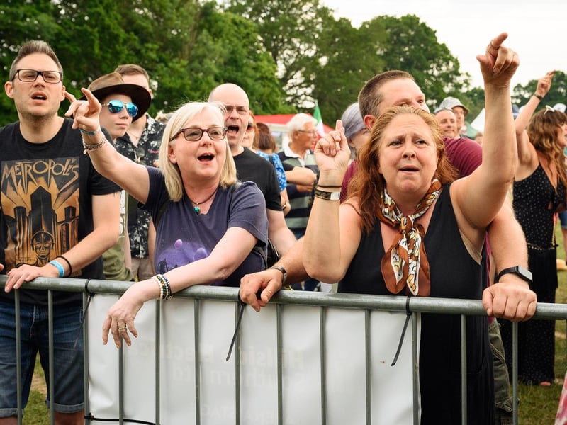 Enjoying the music of Toyah at Swanfest (170621-848)