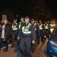 Anti-migrant protests force The Fighting Cocks to close amid 'safety concerns'