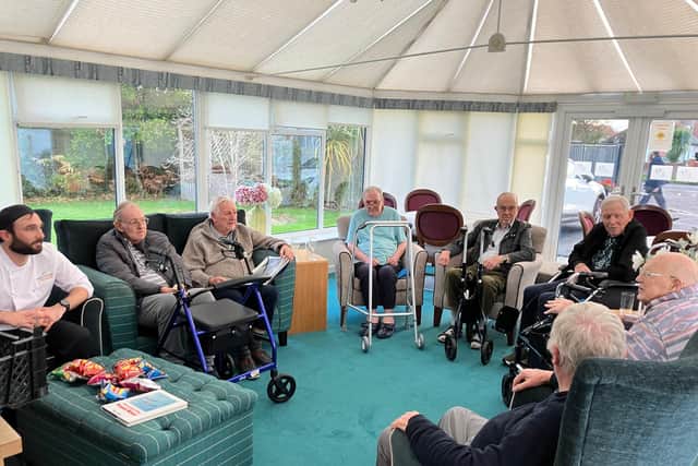The gathering of the gents