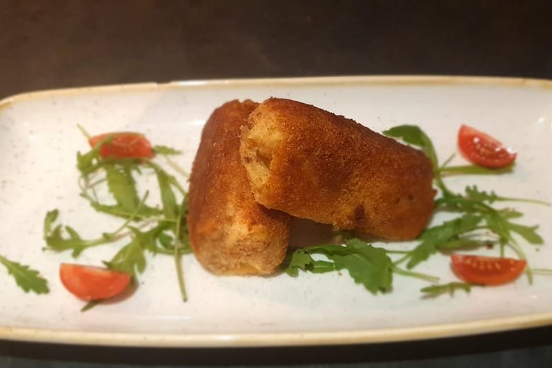 Gareth's not just brilliant at sweet pancakes. He made these crispy smoke haddock and bacon pancakes for his breakfast yesterday. Phwoar!